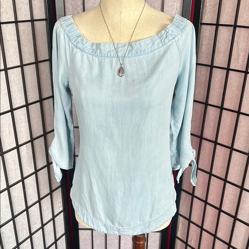 Saks Fifth Avenue powder blue on or off-shoulder top